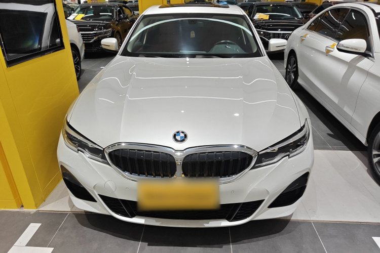 BMW 3 Series 2021 изображение автомобиля #3