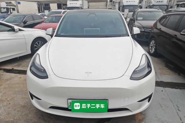 Tesla Model Y 2024 car image #3