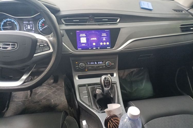 GEELY Emgrand 2021 car image #13