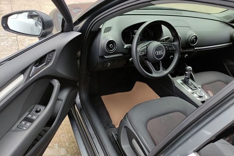 Audi A3 2021 car image #12
