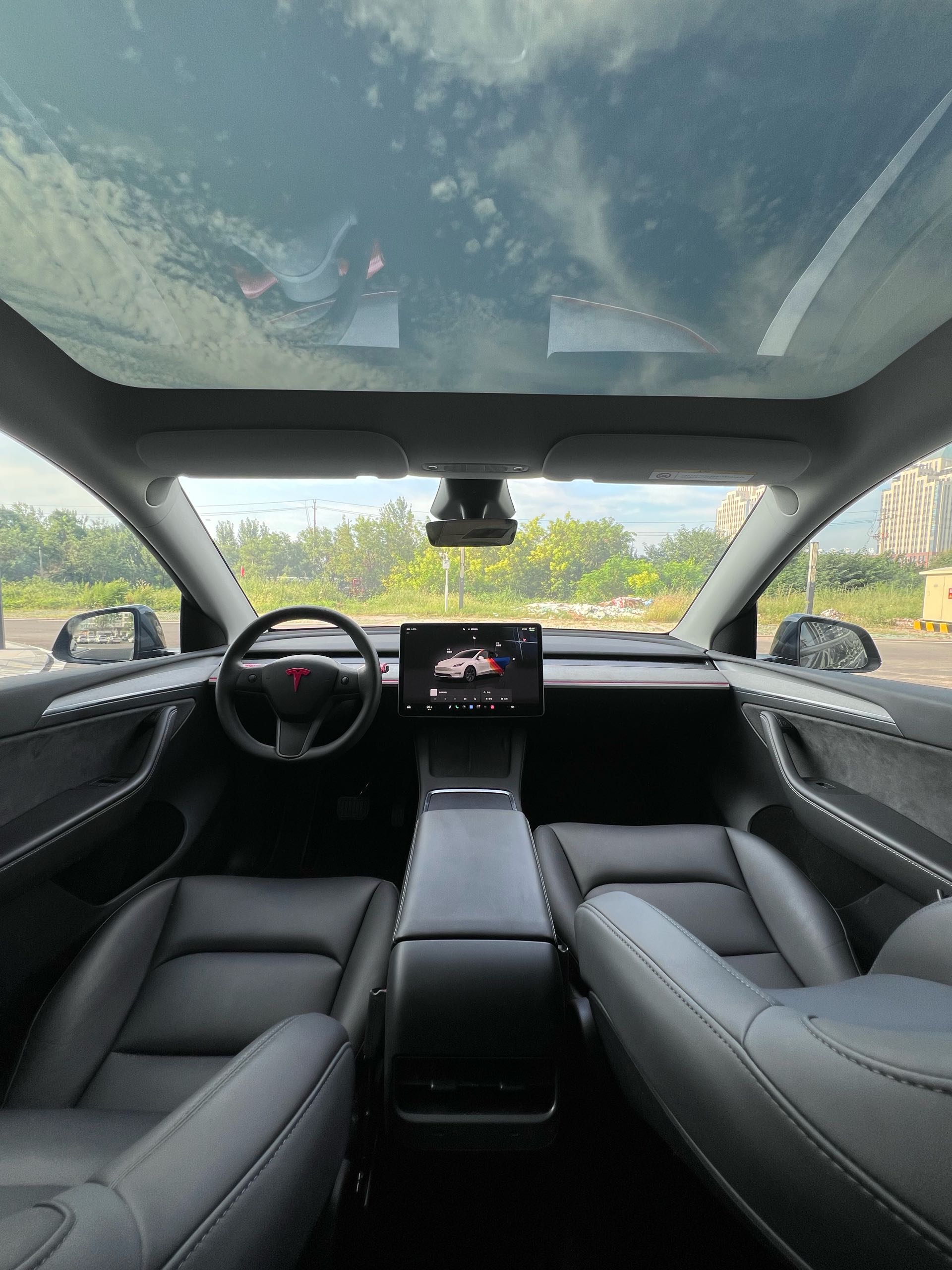 Tesla Model Y 2024 imagem de carro #6