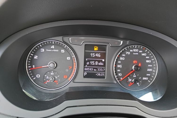 Audi Q3 2019 #12 Audi Q3 2019 car image #12