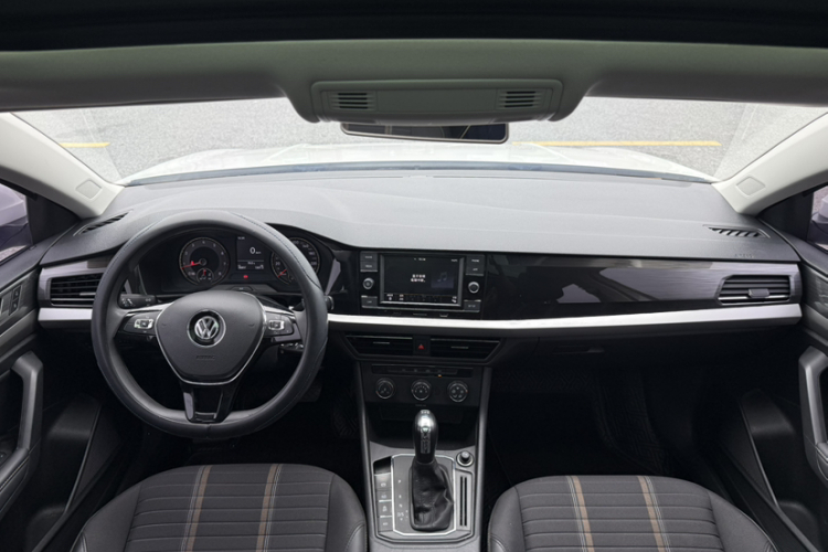 Volkswagen Lavida 2020 car image #9