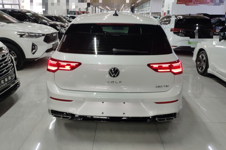 Volkswagen Golf 2022 car image #6