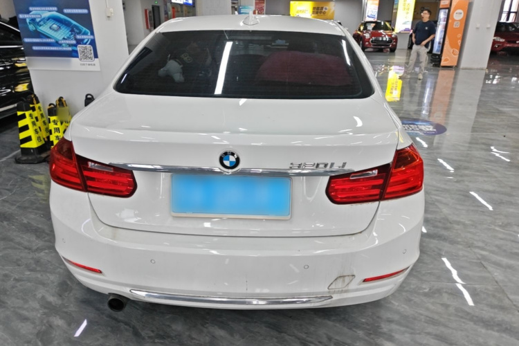 BMW 3 Series 2015 #4 BMW 3 Series 2015 car image #4