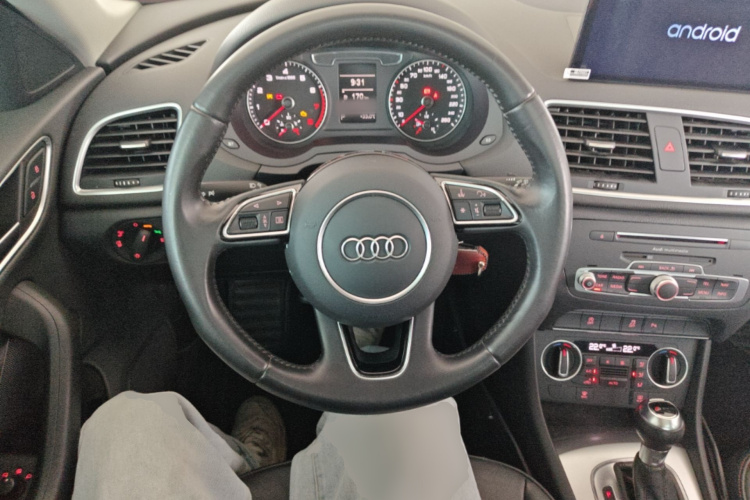 Audi Q3 2017 #15 Audi Q3 2017 car image #15