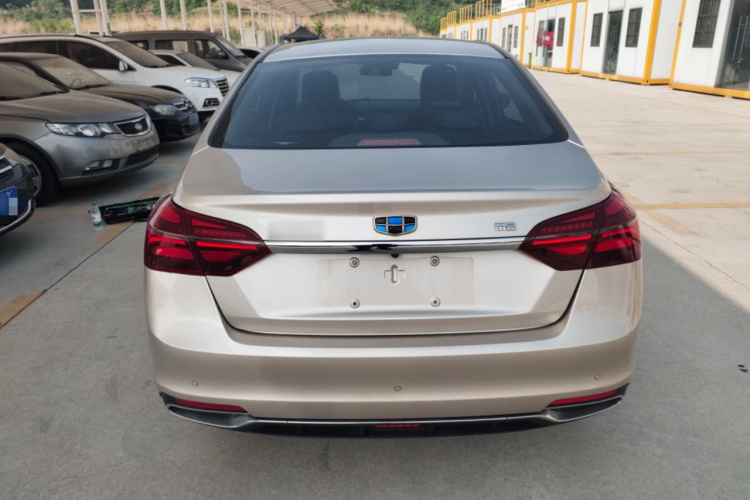 GEELY Emgrand 2018 car image #6