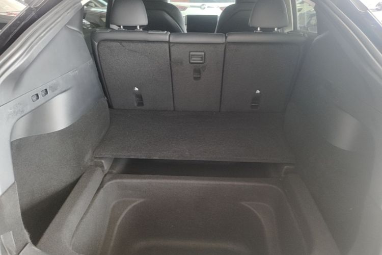 Tesla Model Y 2023 #19 Tesla Model Y 2023 car image #19