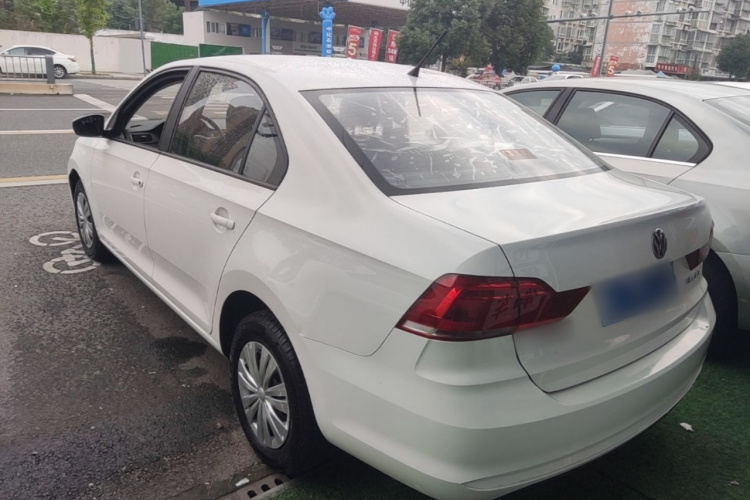 Volkswagen Santana 2019 imagen de coche #5