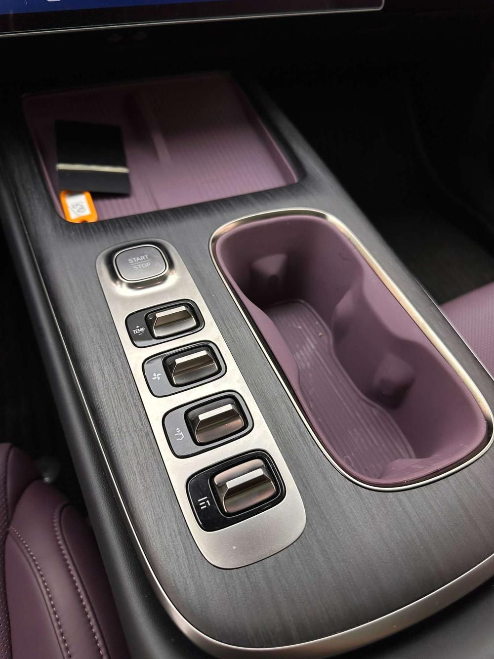 MI SU7 2024 car image #13