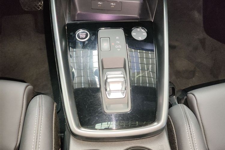 Audi A3 2021 car image #14
