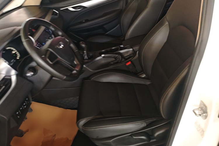 GEELY Emgrand 2018 car image #15