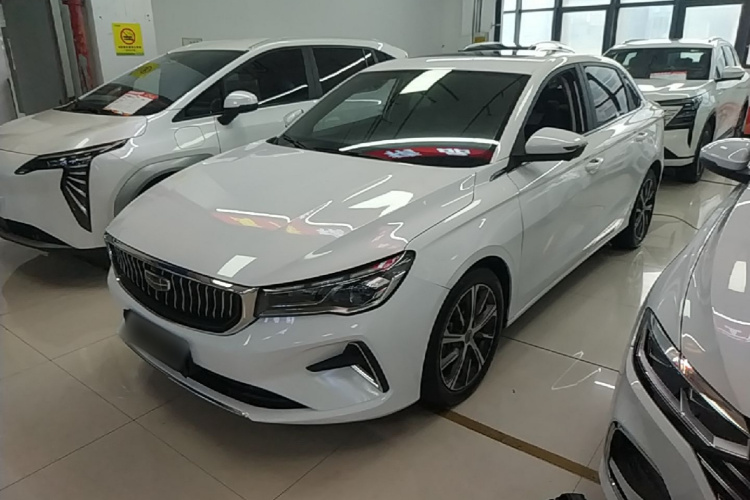 GEELY Emgrand 2022 car image #2