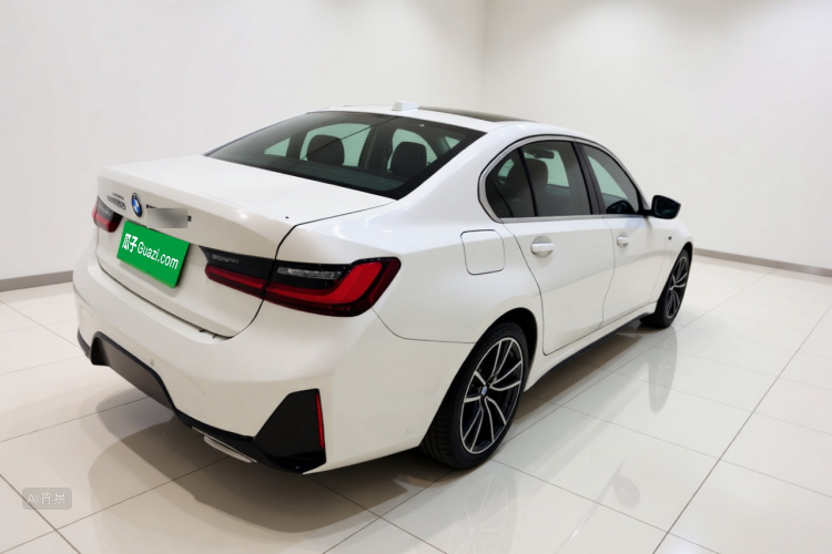 BMW 3 Series 2023 car image #5