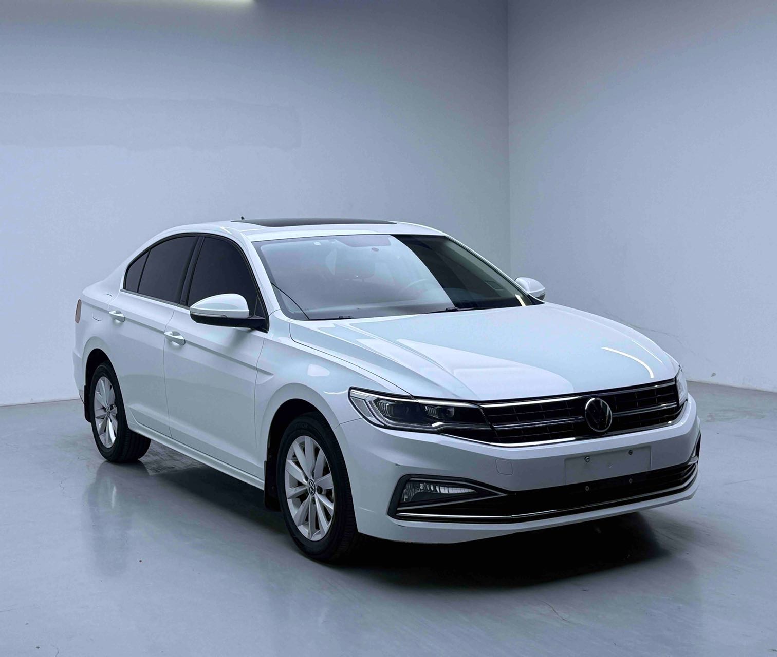 Volkswagen Bora 2022 car image #3