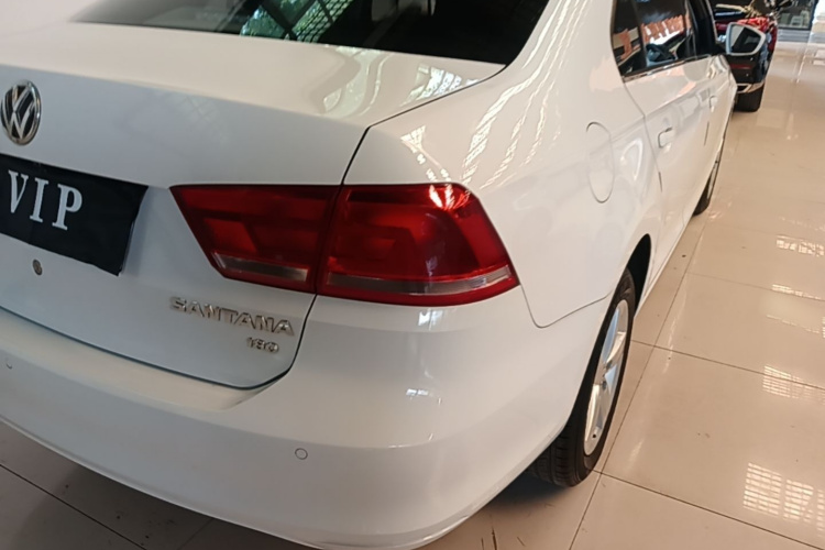 Volkswagen Santana 2016 car image #8