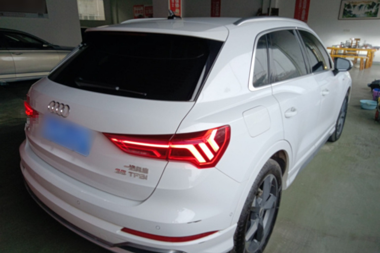 Audi Q3 2022 #7 Audi Q3 2022 car image #7