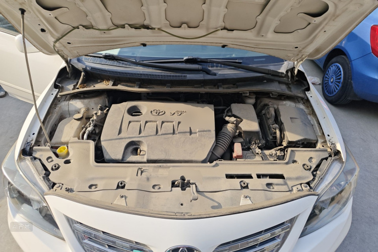 Toyota Corolla 2014 immagine di auto #22