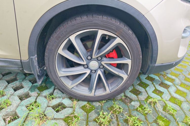 GEELY Emgrand GS 2018 car image #9