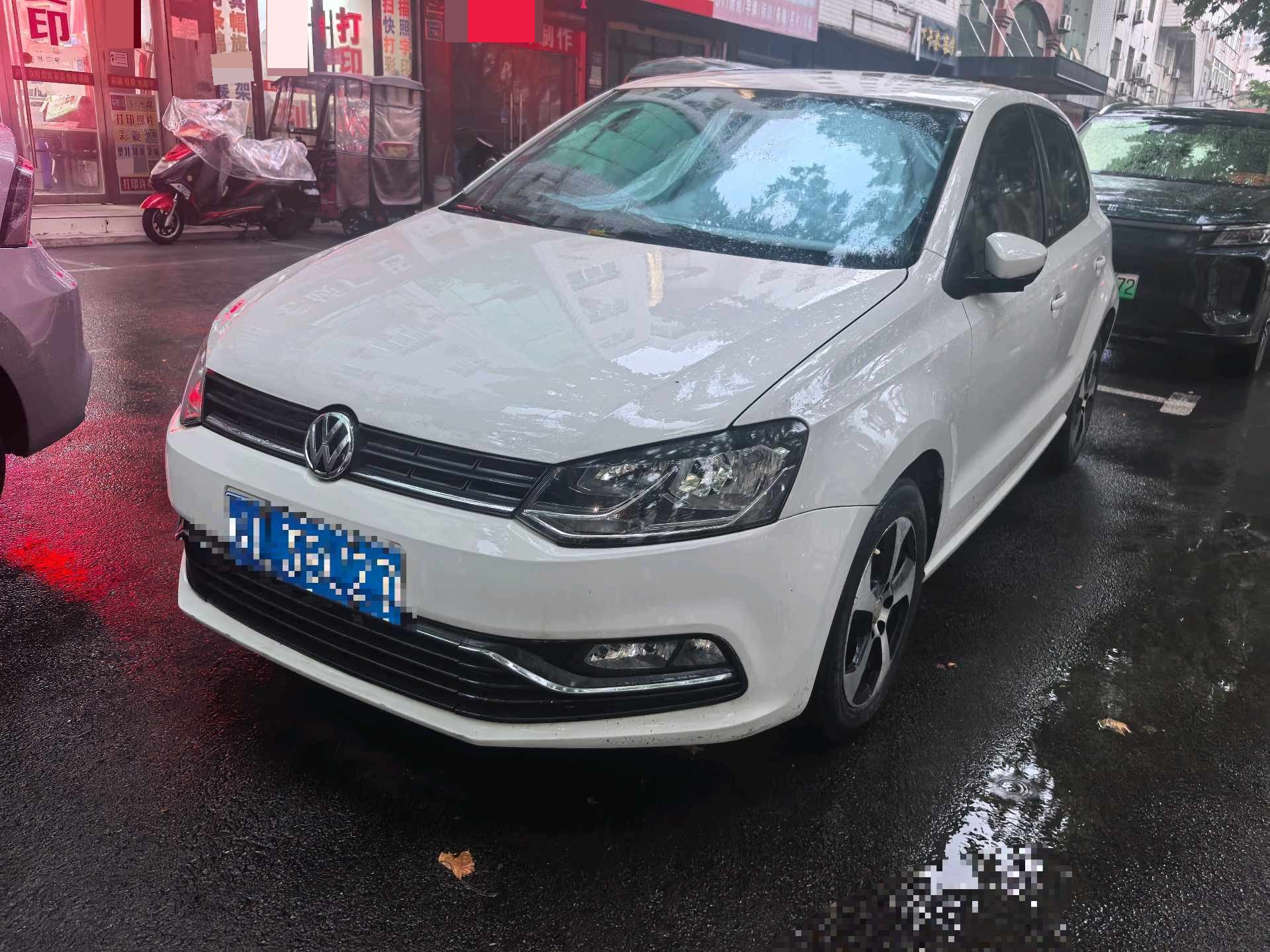Volkswagen Polo 2016 Volkswagen Polo 2016 car image