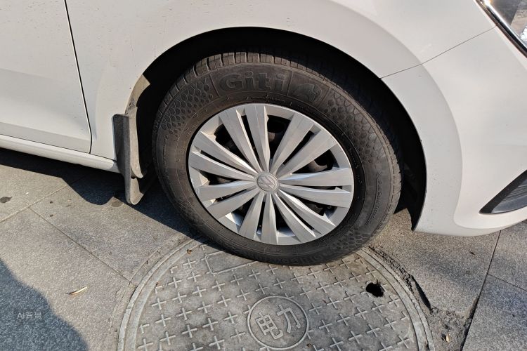 Volkswagen Santana 2017 صورة سيارة #9