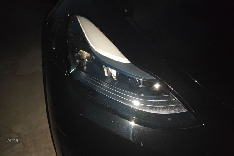 Tesla Model Y 2023 #8 Tesla Model Y 2023 car image #8