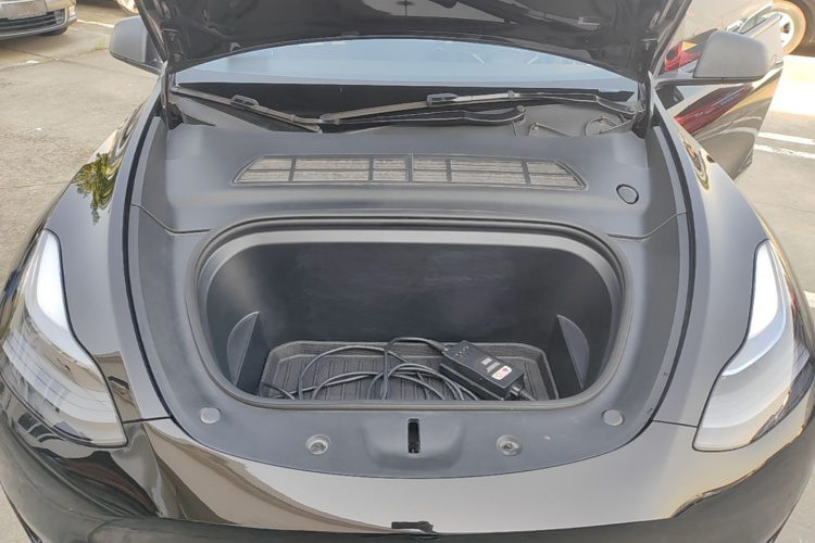 Tesla Model Y 2022 #20 Tesla Model Y 2022 car image #20