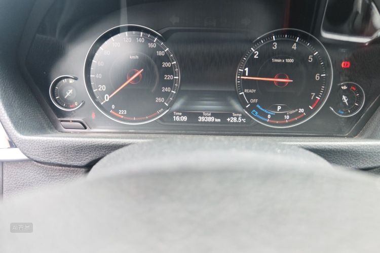 BMW 3 Series 2019 #14 BMW 3 Series 2019 car image #14