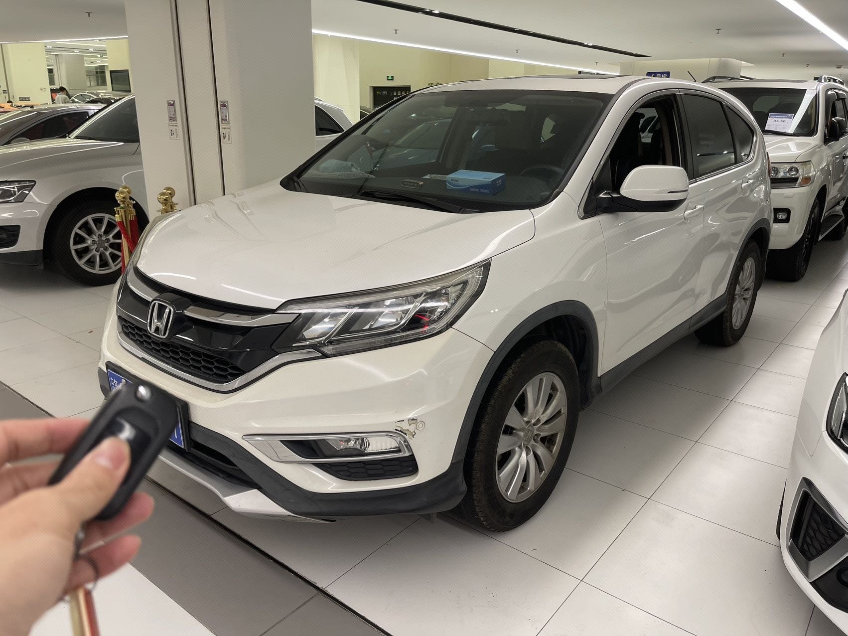 Honda CR-V 2017 Honda CR-V 2017 car image