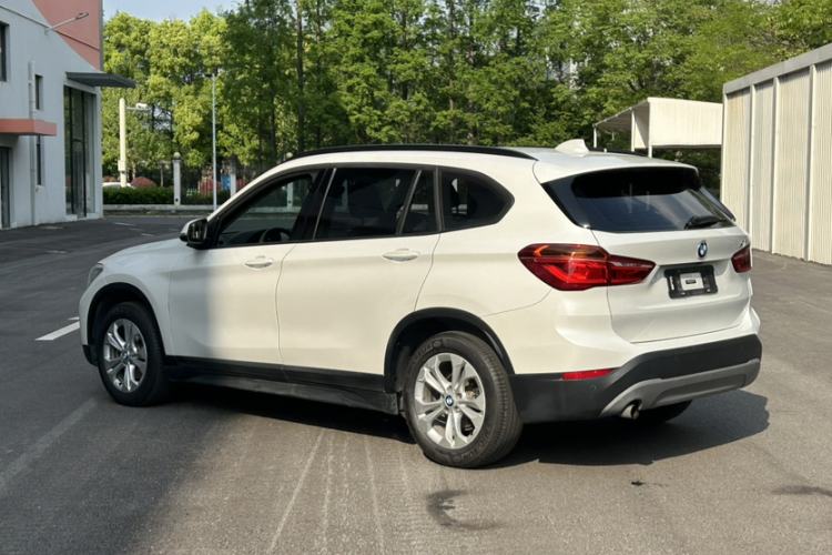BMW X1 2017 immagine di auto #12