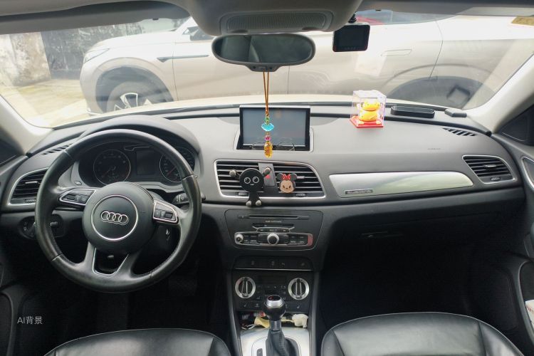 Audi Q3 2015 image de voiture #11