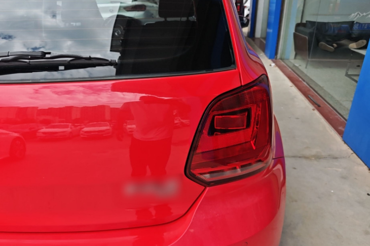 Volkswagen Polo 2018 car image #8