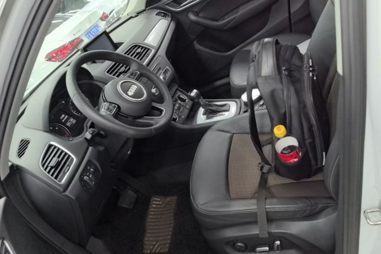 Audi Q3 2016 #15 Audi Q3 2016 car image #15