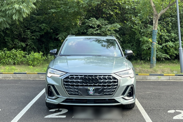Audi Q3 2023 immagine di auto #8