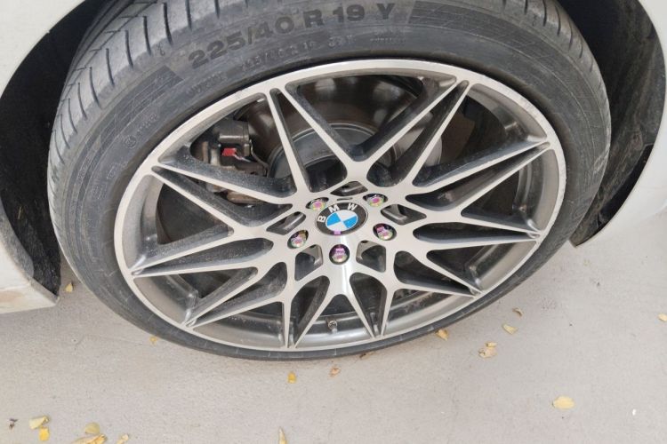 BMW 3 Series 2015 car image #9