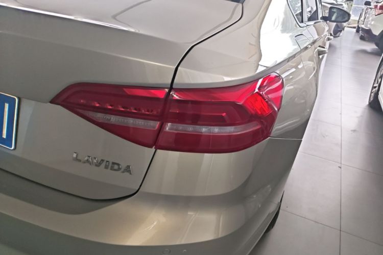 Volkswagen Lavida 2020 #8 Volkswagen Lavida 2020 car image #8