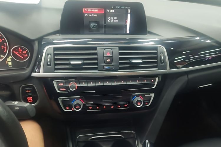 BMW 3 Series GT 2019 #13 BMW 3 Series GT 2019 car image #13