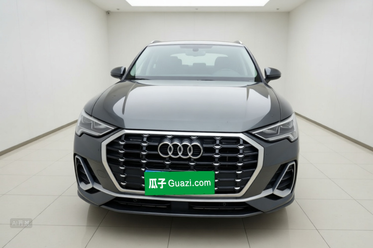 Audi Q3 2022 car image #3