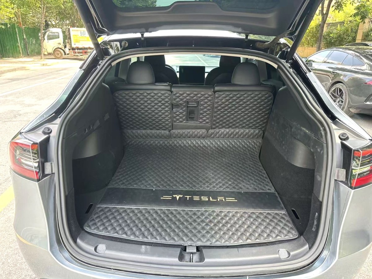 Tesla Model Y 2022 #7 Tesla Model Y 2022 car image #7