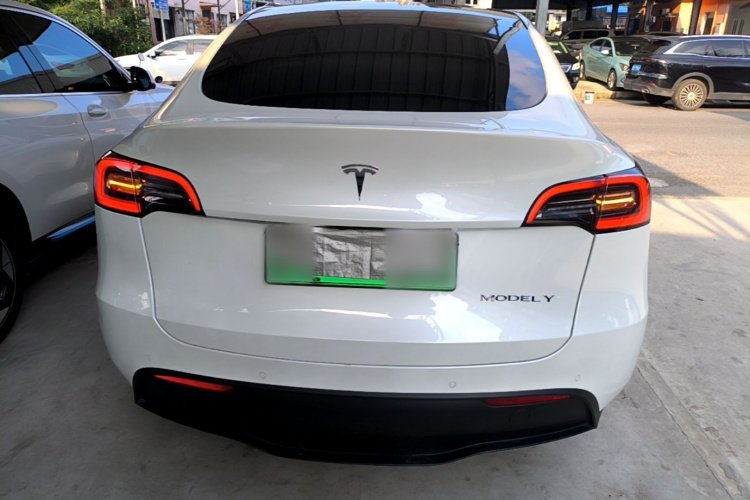Tesla Model Y 2022 #6 Tesla Model Y 2022 immagine di auto #6