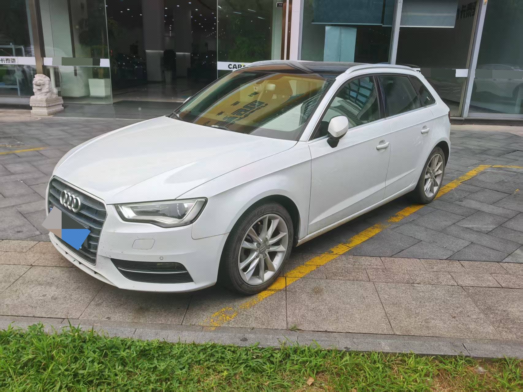 2017 immagine di auto 