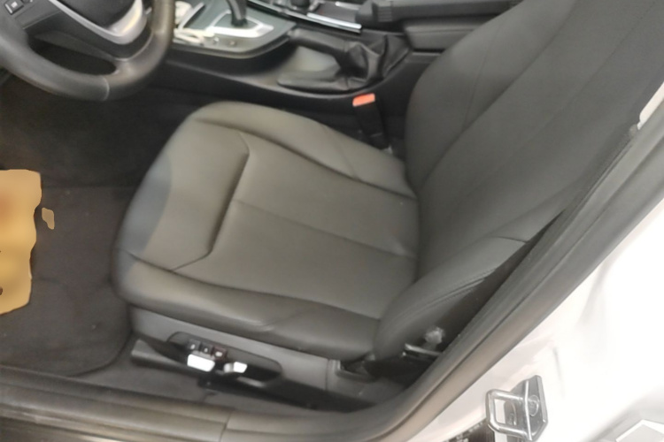 BMW 3 Series 2017 #15 BMW 3 Series 2017 car image #15