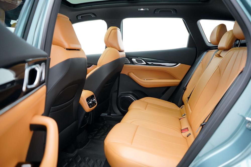 GEELY Boyue L 2025 immagine di auto #21
