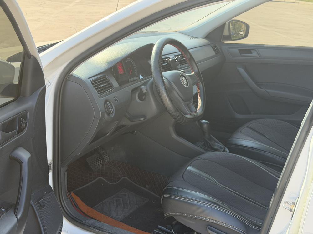 Volkswagen Santana 2022 car image #9