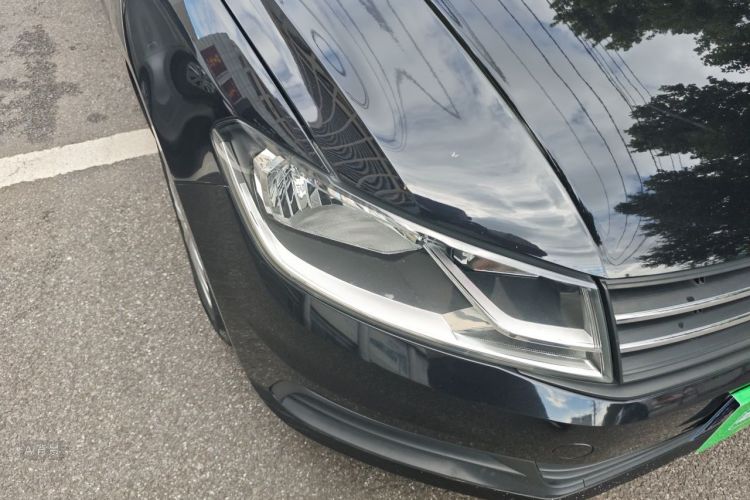 Volkswagen Santana 2017 car image #8