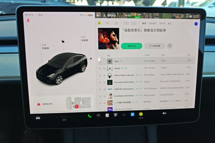 Tesla Model Y 2021 #13 Tesla Model Y 2021 car image #13