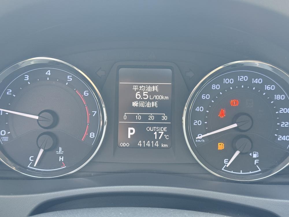 Toyota Corolla 2018 immagine di auto #14