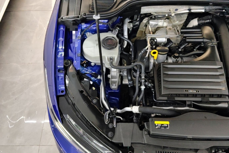Volkswagen Golf 2021 car image #28