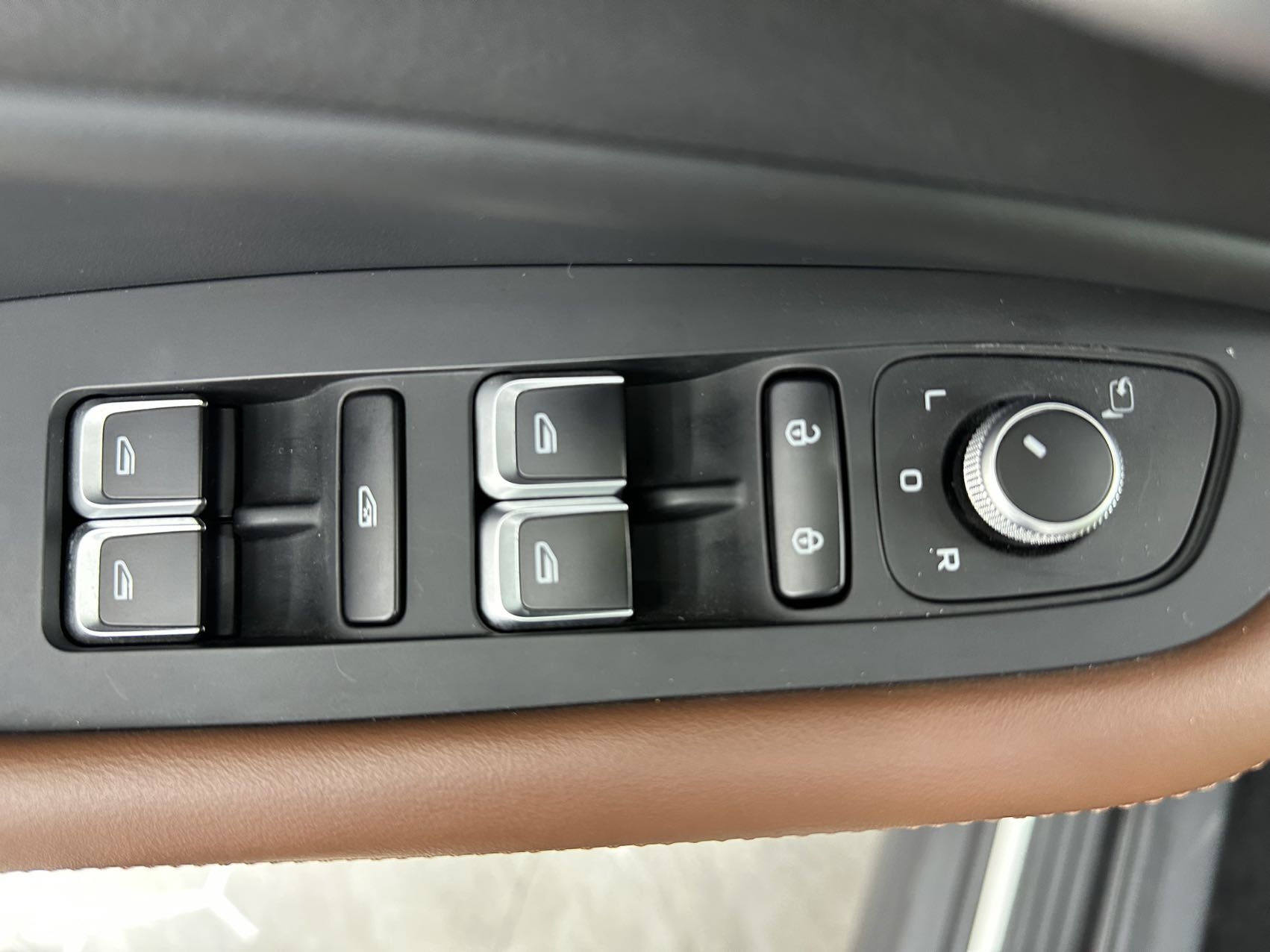 GEELY Vision X6 2022 image de voiture #11