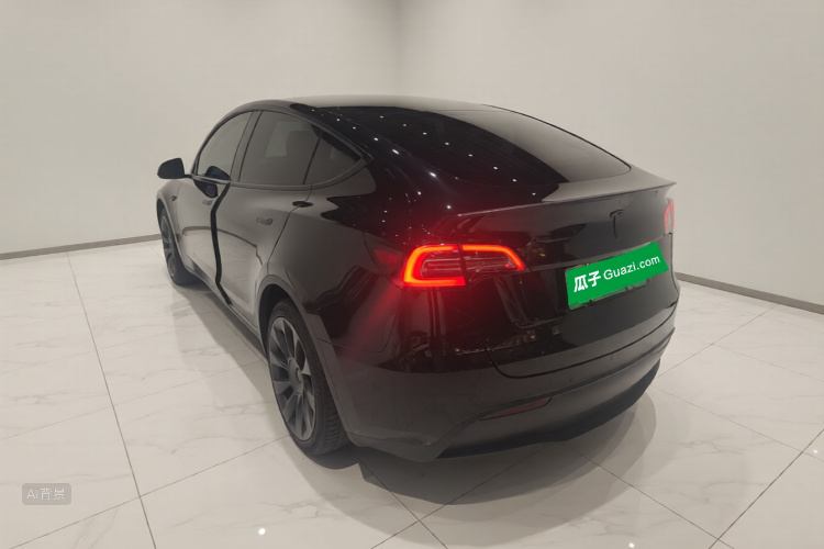 Tesla Model Y 2022 #5 Tesla Model Y 2022 car image #5